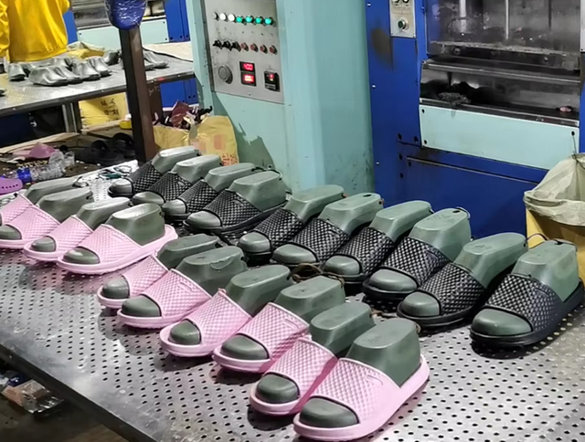 custom slipper production