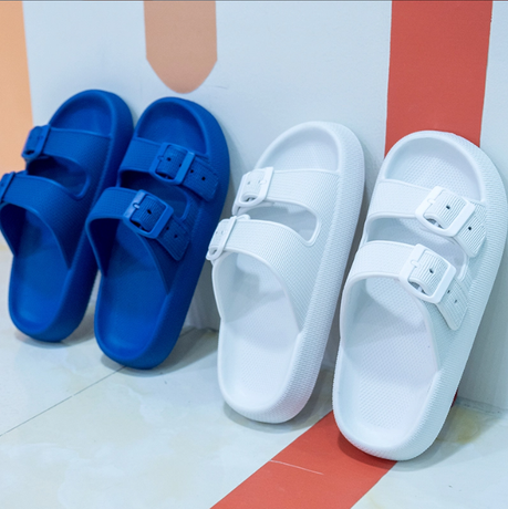 Cloud Slippers2.png